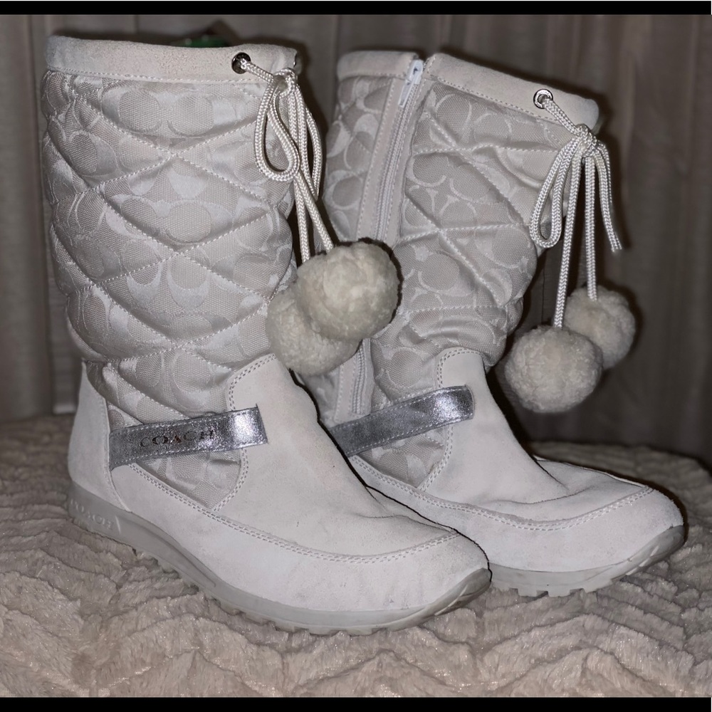 Coach Juniper White Winter Boots size 10